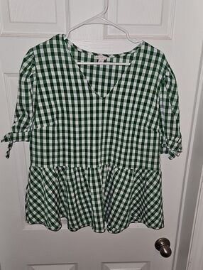 Green Gingham V-Neck Peplum Top